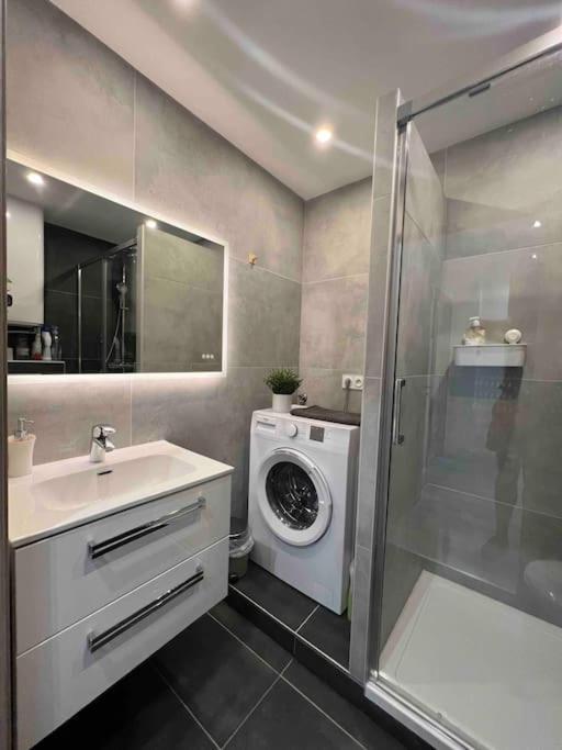 Adorable Appartement Strasbourg Neudorf Parking Sous Sol Bagian luar foto